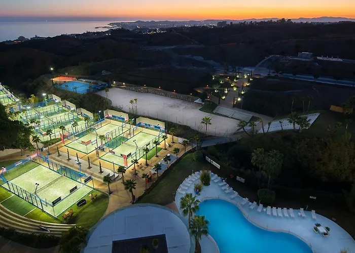 Higueron Rental Beach Club Suites